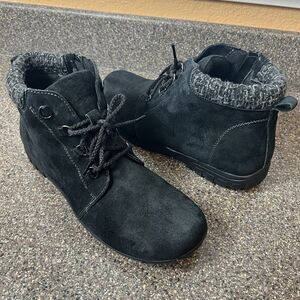 Propet Ankle Bootie Women's Sz 10 M (B) Black Suede Comfort Casual Lace Up Boots